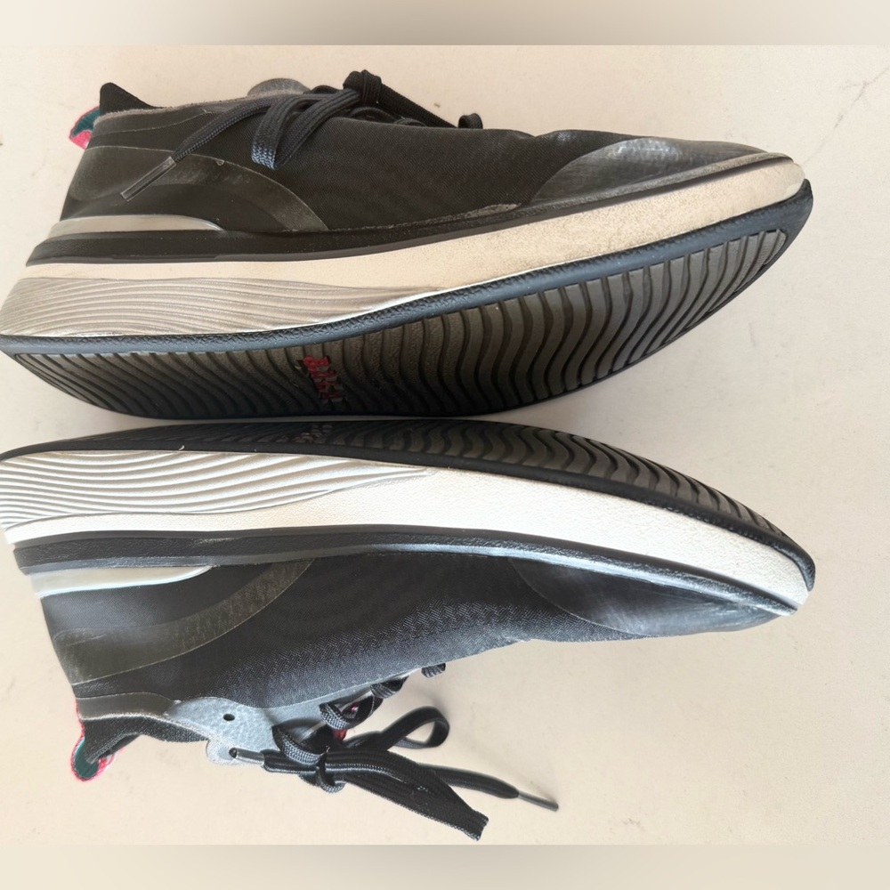 BALA Twelves in the "Nocturnal Black Black Nursing Sneakers w 6.5 M 5 - Picture 4 of 6